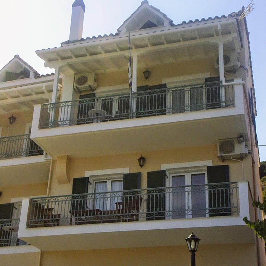Estate Dafnopanagia Villa Magda Asprogerakata 外观 照片