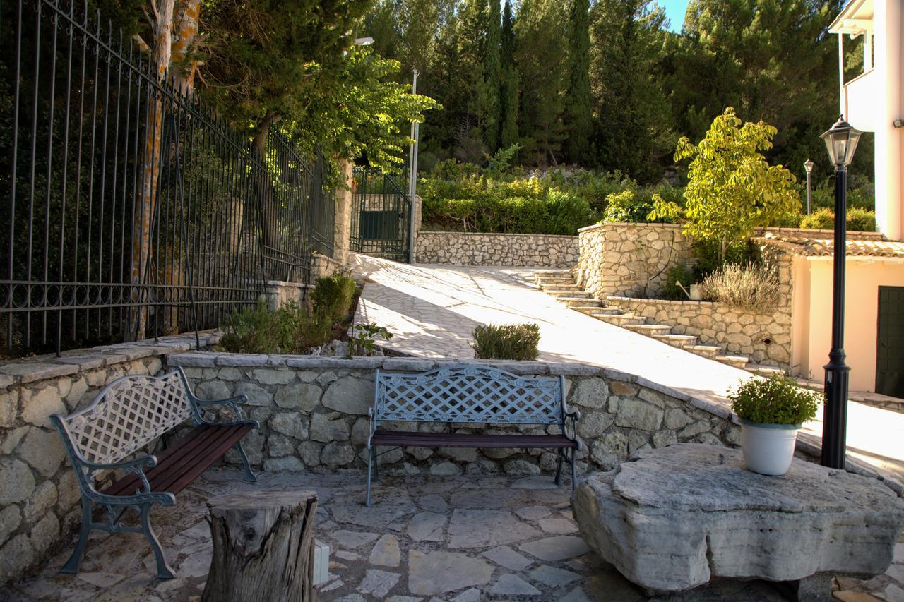 Estate Dafnopanagia Villa Magda Asprogerakata 外观 照片
