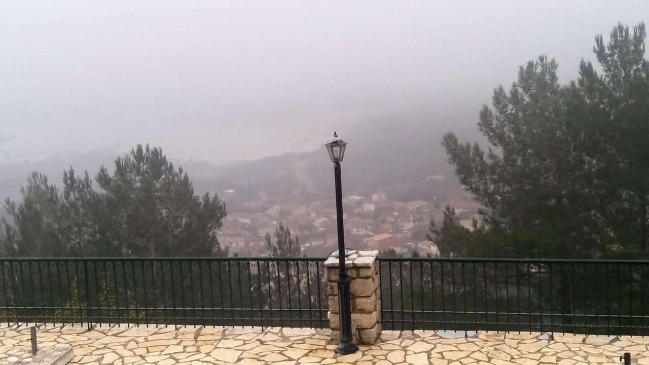 Estate Dafnopanagia Villa Magda Asprogerakata 外观 照片